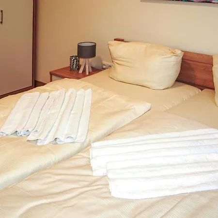 Hébergement de vacances 2 Bedroom In Gutzkow