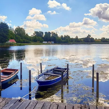 Prázdninový dům 2 Bedroom Beautiful In *