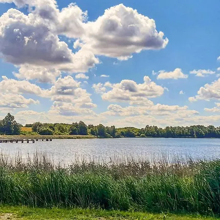 Prázdninový dům 2 Bedroom Beautiful In Gutzkow