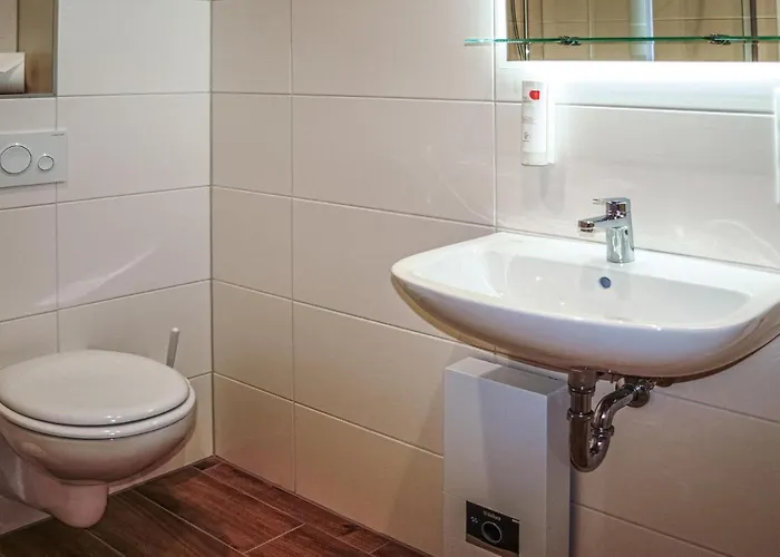 2 Bedroom Beautiful In